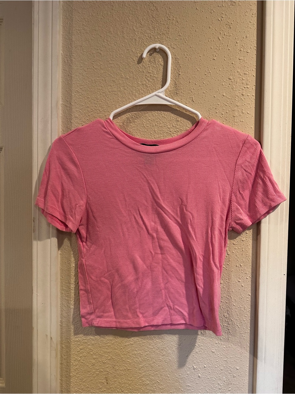 Streetwear Society Pink Ribbed Crop Tee Size Medium 0433